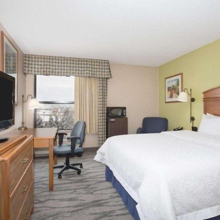 Hotel Baymont By Wyndham Thornton Esterno foto