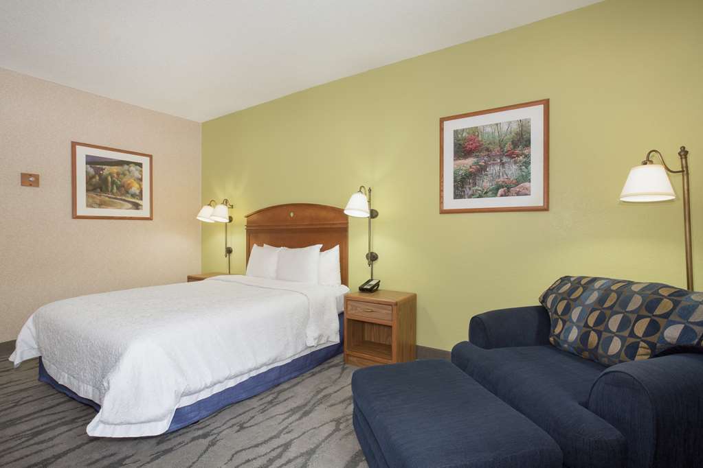 Hotel Baymont By Wyndham Thornton Camera foto