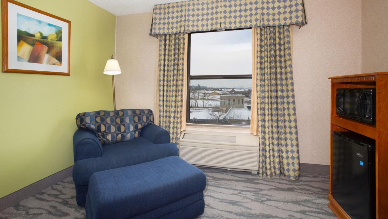 Hotel Baymont By Wyndham Thornton Esterno foto