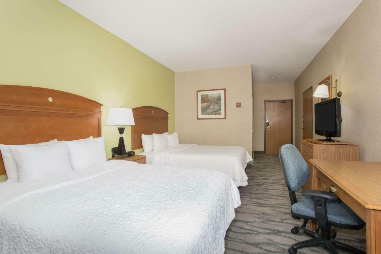 Hotel Baymont By Wyndham Thornton Esterno foto